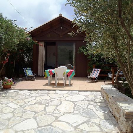 Il Rustico Di Pino Villa Кустоначи Екстериор снимка