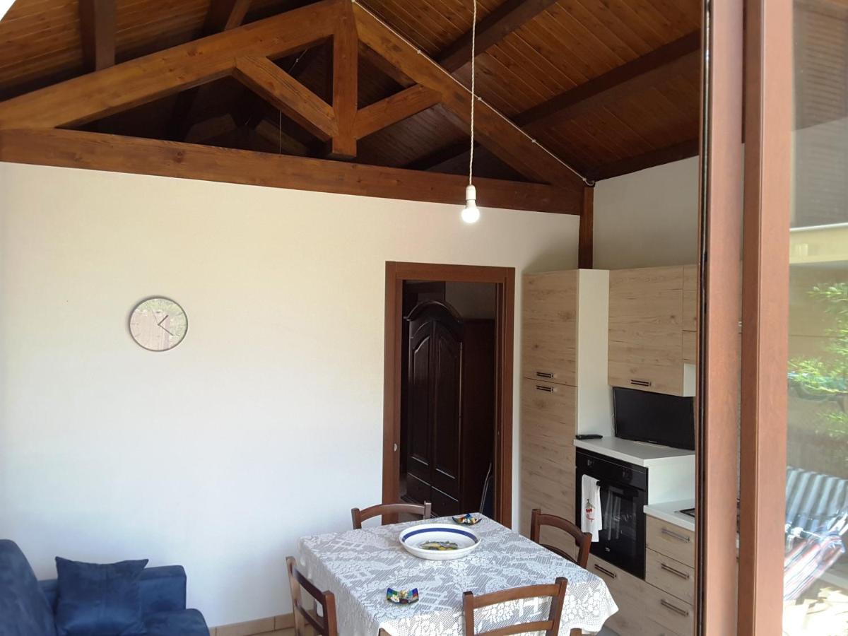 Il Rustico Di Pino Villa Кустоначи Екстериор снимка