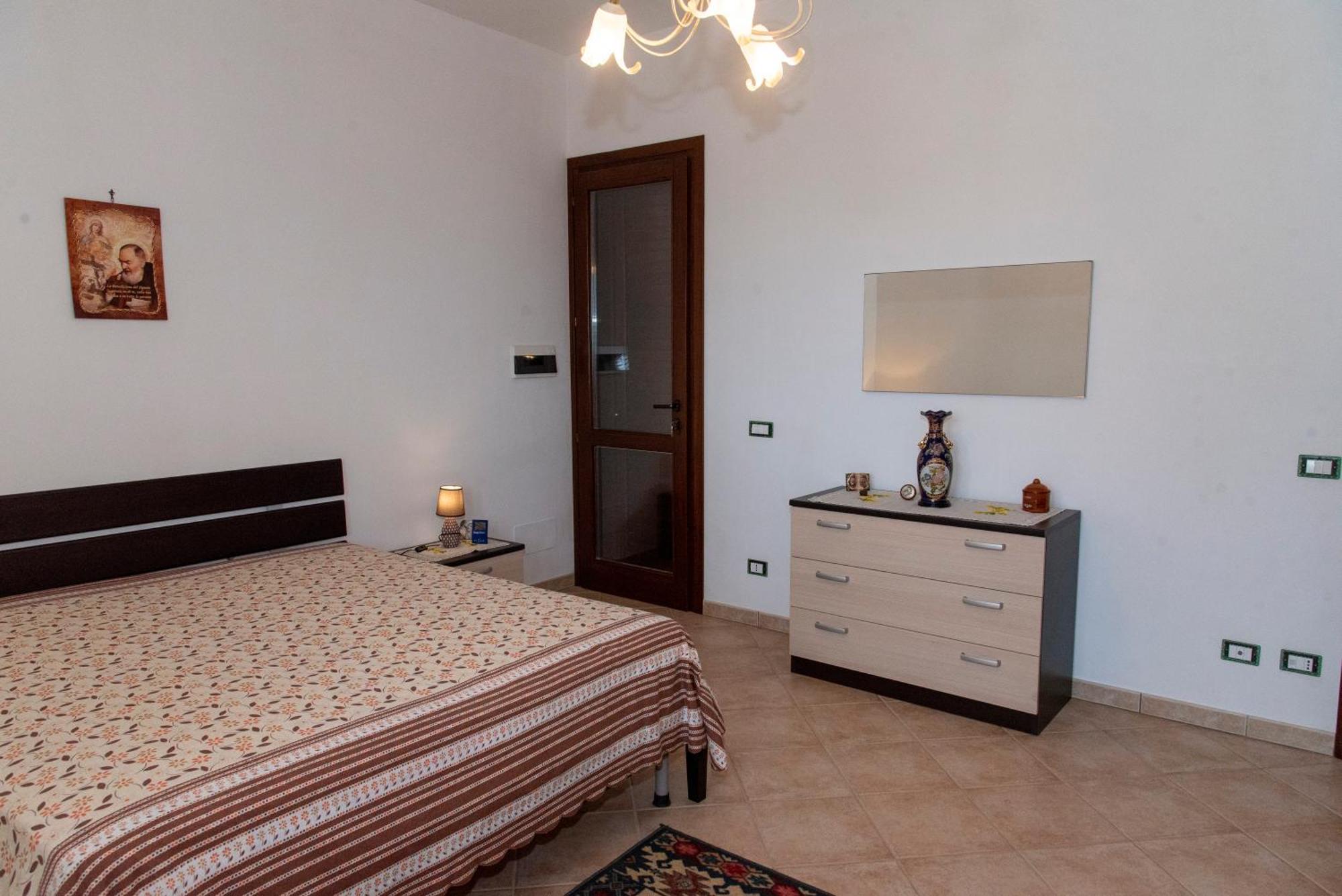 Il Rustico Di Pino Villa Кустоначи Екстериор снимка