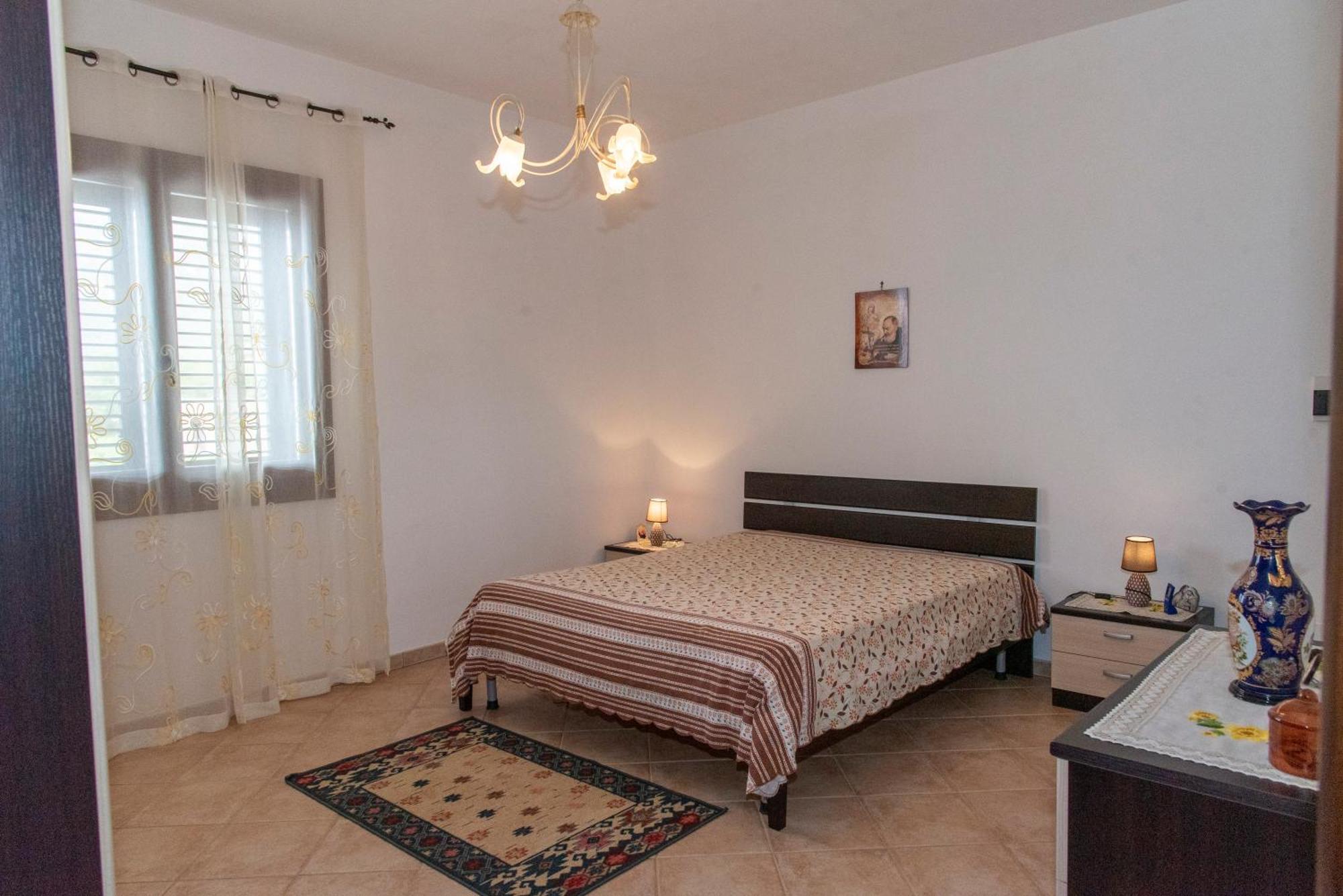 Il Rustico Di Pino Villa Кустоначи Екстериор снимка