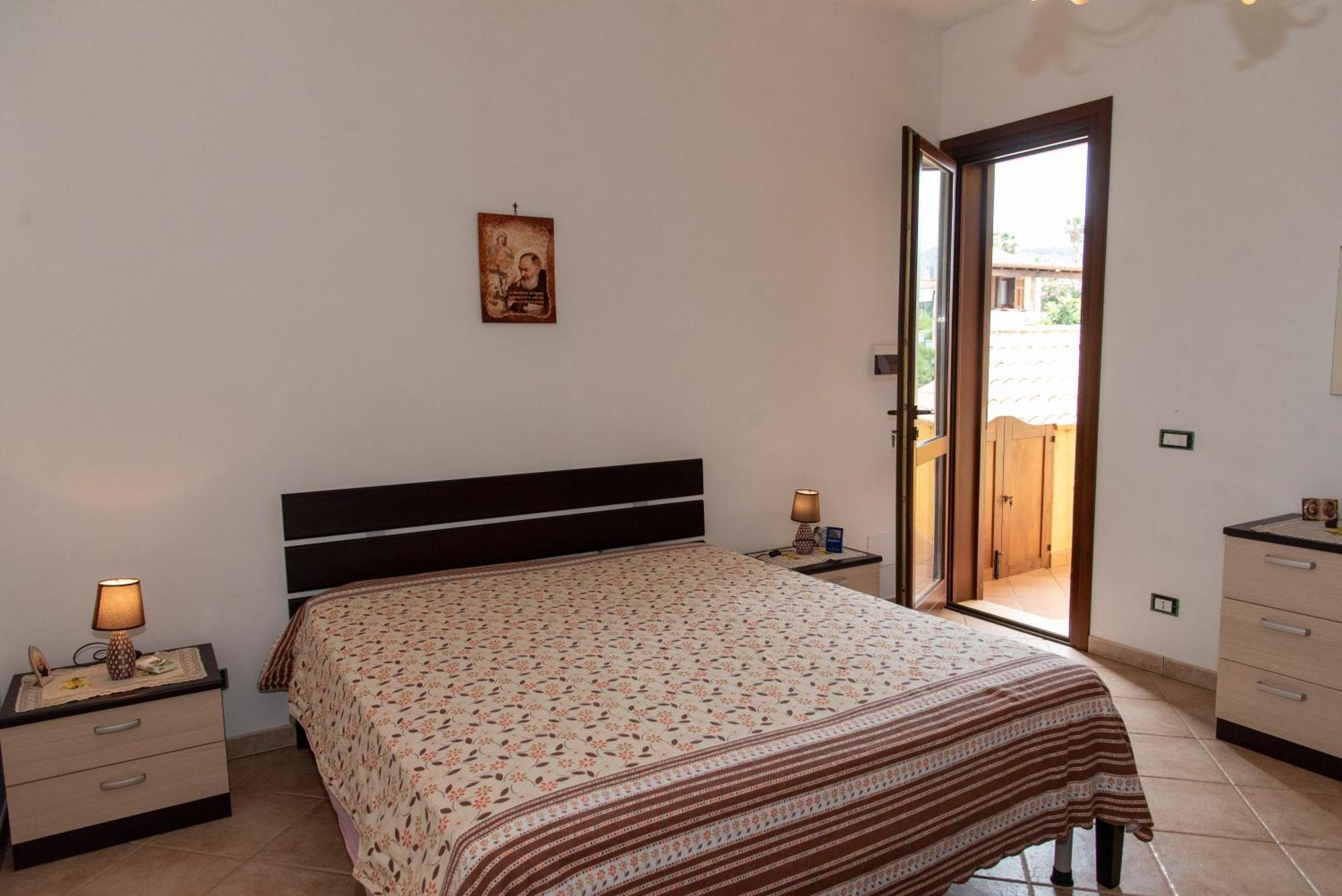 Il Rustico Di Pino Villa Кустоначи Екстериор снимка